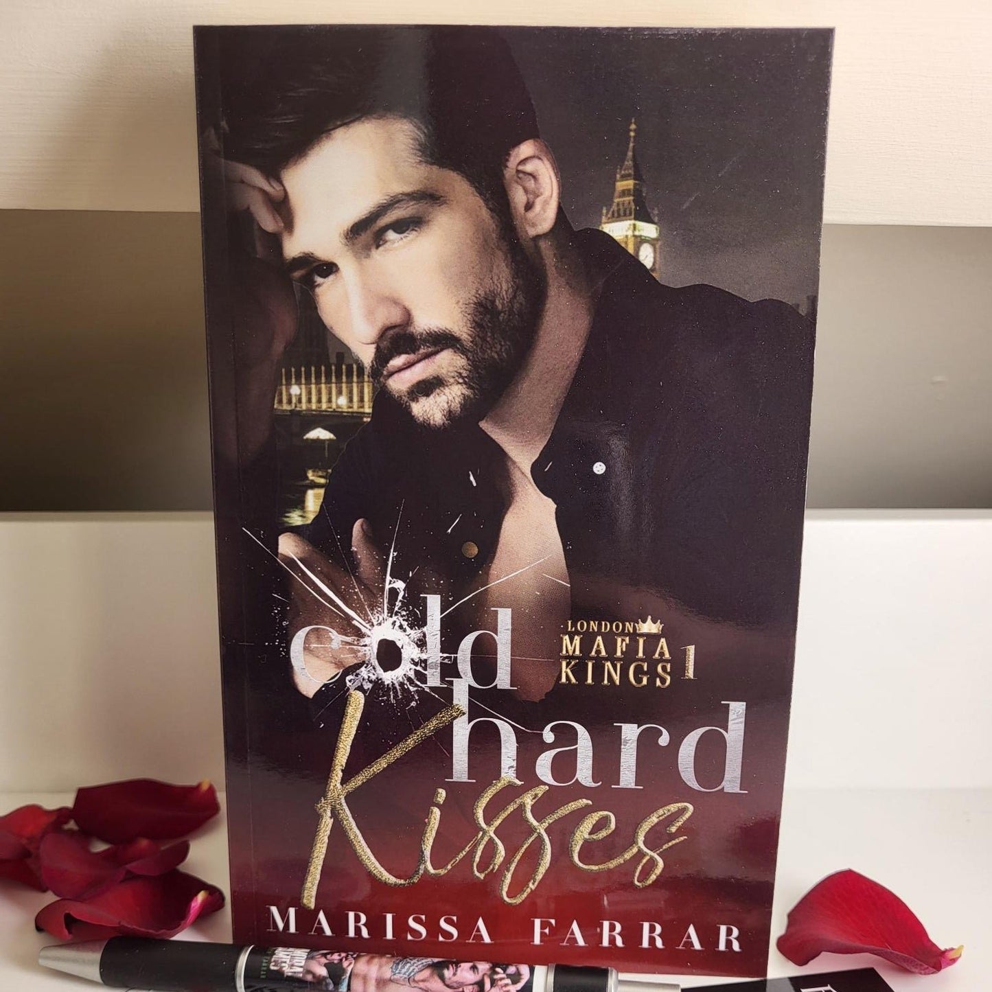 Front cover of Cold Hard Kisses by Marissa Farrar
